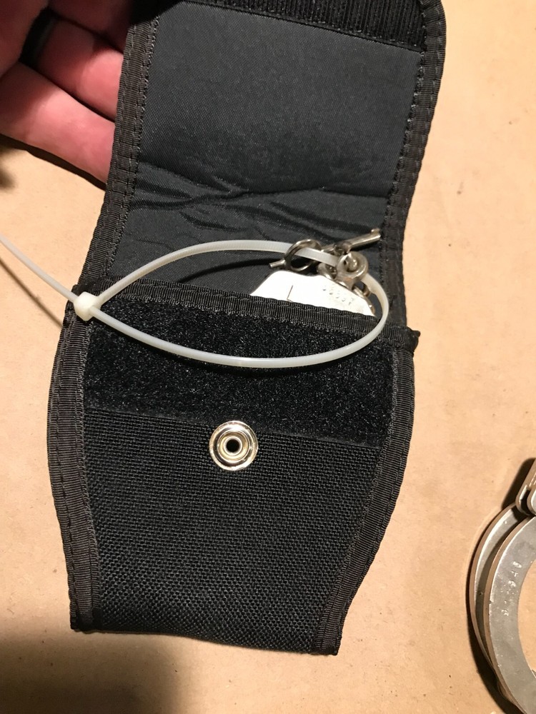 Uncle Mikes Oversize Handcuff Storage Pouch