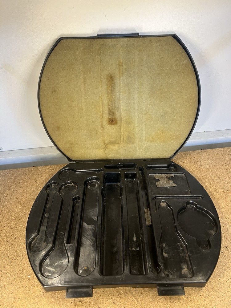 Empty Rare Plastic Jaguar MK2 S-Type  240 340 Tool  Kit BD29876 Container 1967-