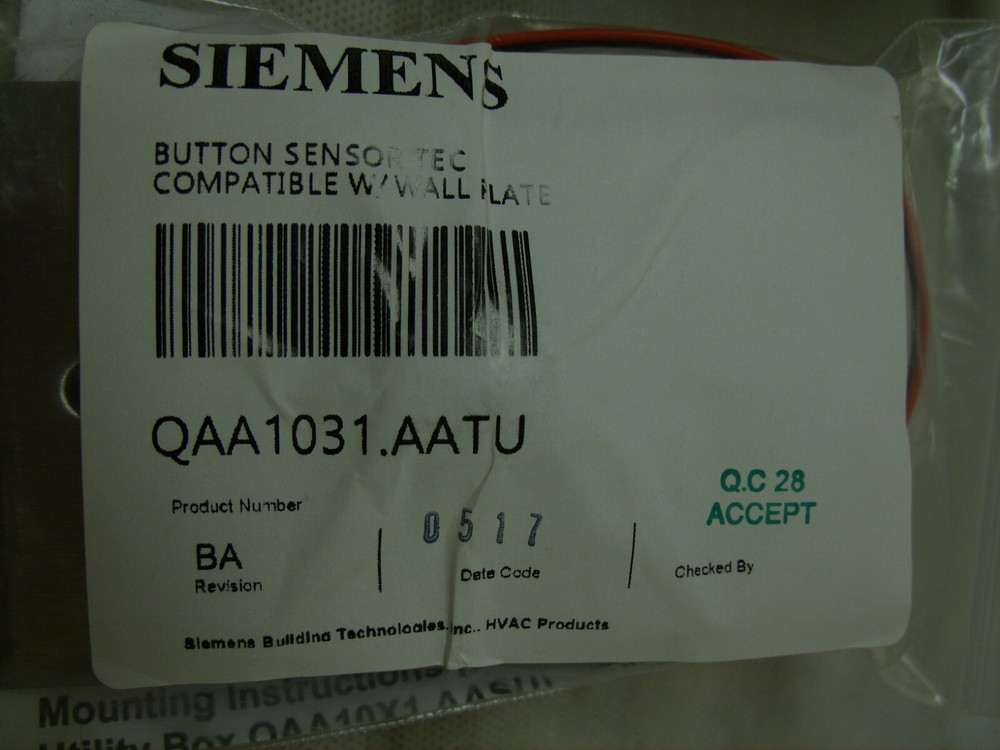 SIEMENS - HVAC TEC Compatible Button Sensor w/ Wall Plate QAA1031.AATU ~ NOS