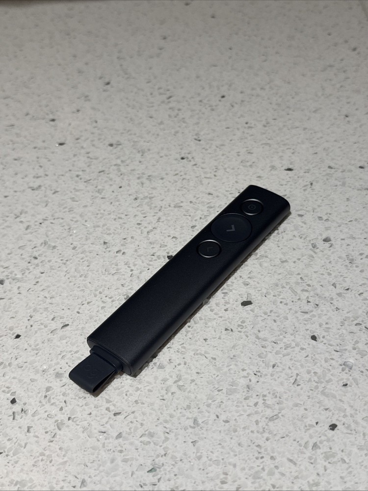 Logitech Spotlight Presentation Remote - Bluetooth/RF - USB - 30 m - Grey