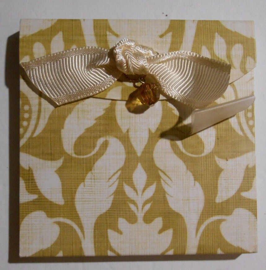 Lady Jane, Ltd. - DAMASK Matchbook Note Pad - Pen missing