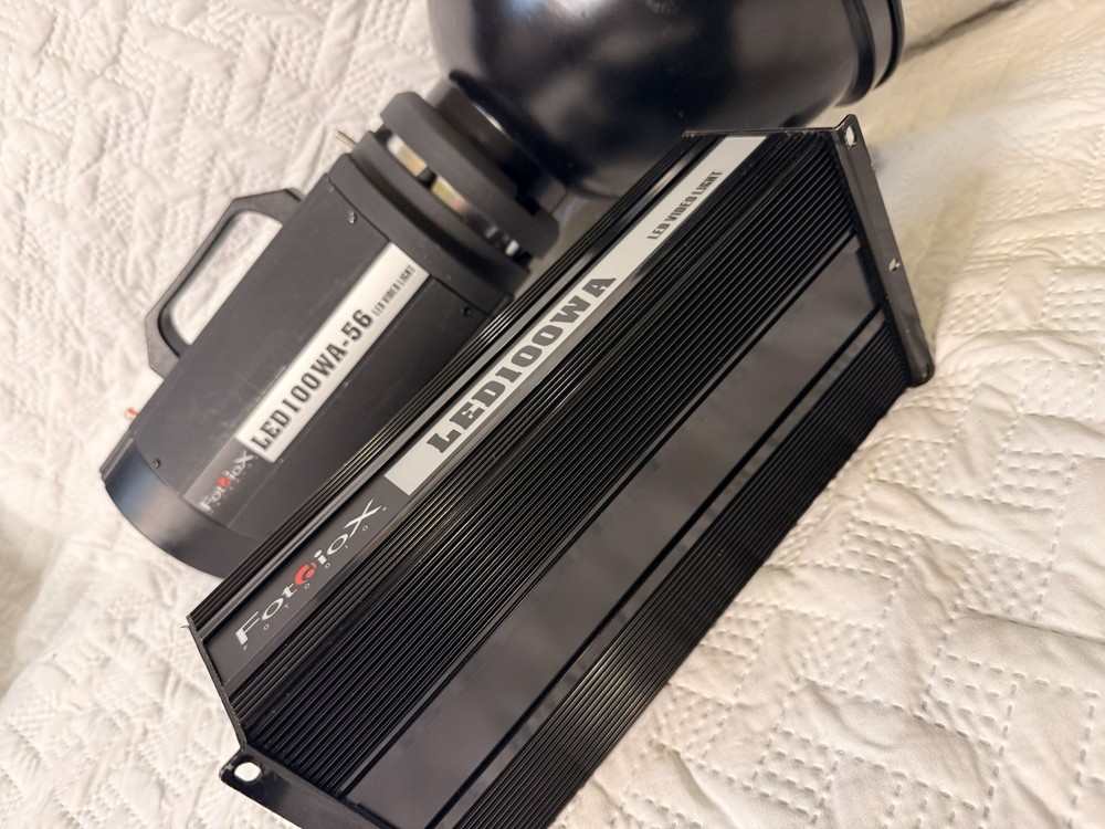 Fotodiox Pro LED100WB-56 Studio LED, High Daylight LED 5600K Studio Light Bundle