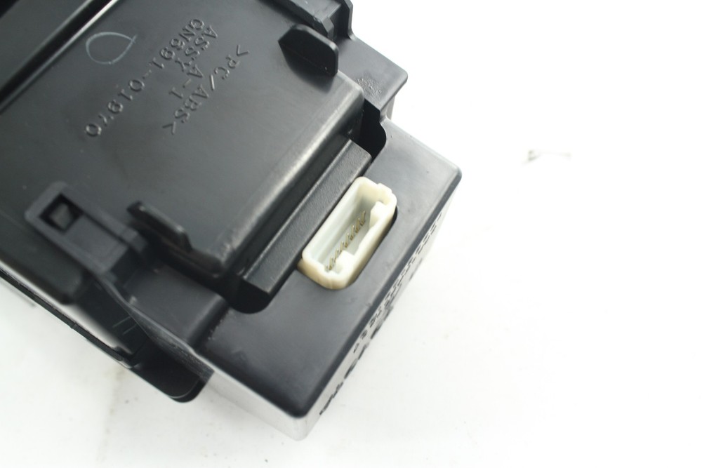 Lexus GS300 2005-2010 Multi-control Panel 8401030310C1