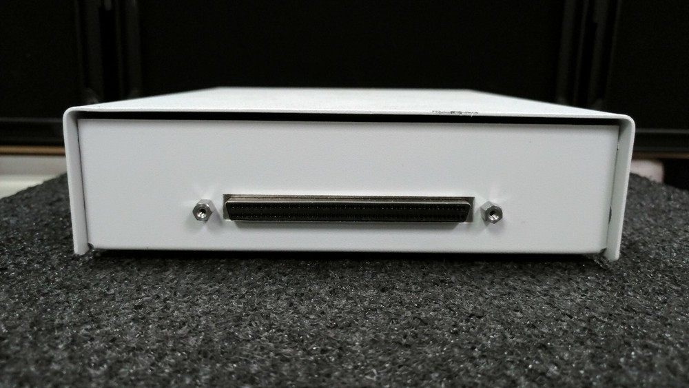 NATIONAL INSTRUMENTS SCB-100 DAQ Multifunction I/O Desktop Mount Terminal Block