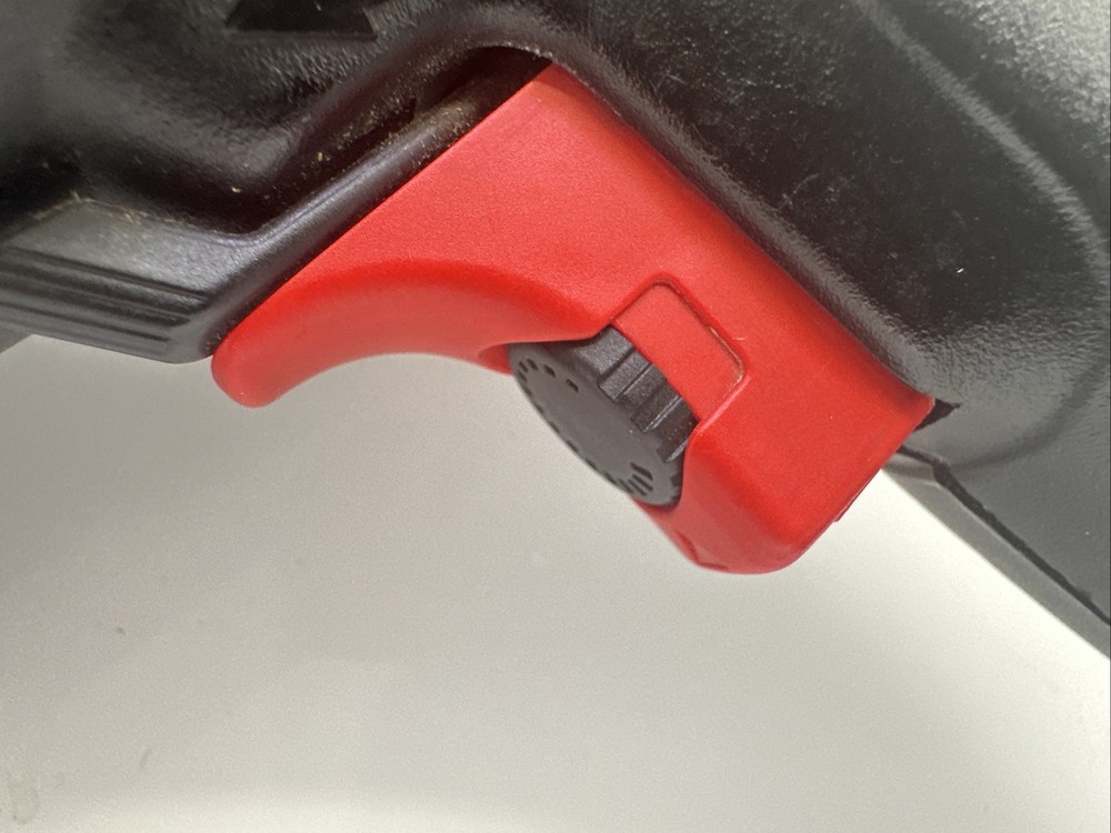 DRILL 6215 SKIL 3/8 VARIABLE SPEED REVERSING KEYED CHUCK