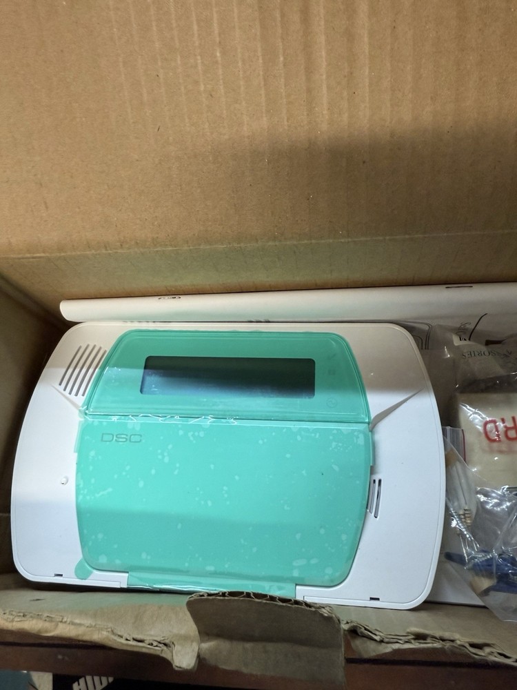 DSC IMPASSA SCW457 Self-Contained 2-Way Wireless Security System