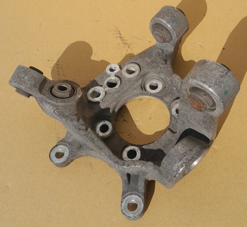 2011 Nissan Altima Rear left driver side knuckle spindle OEM