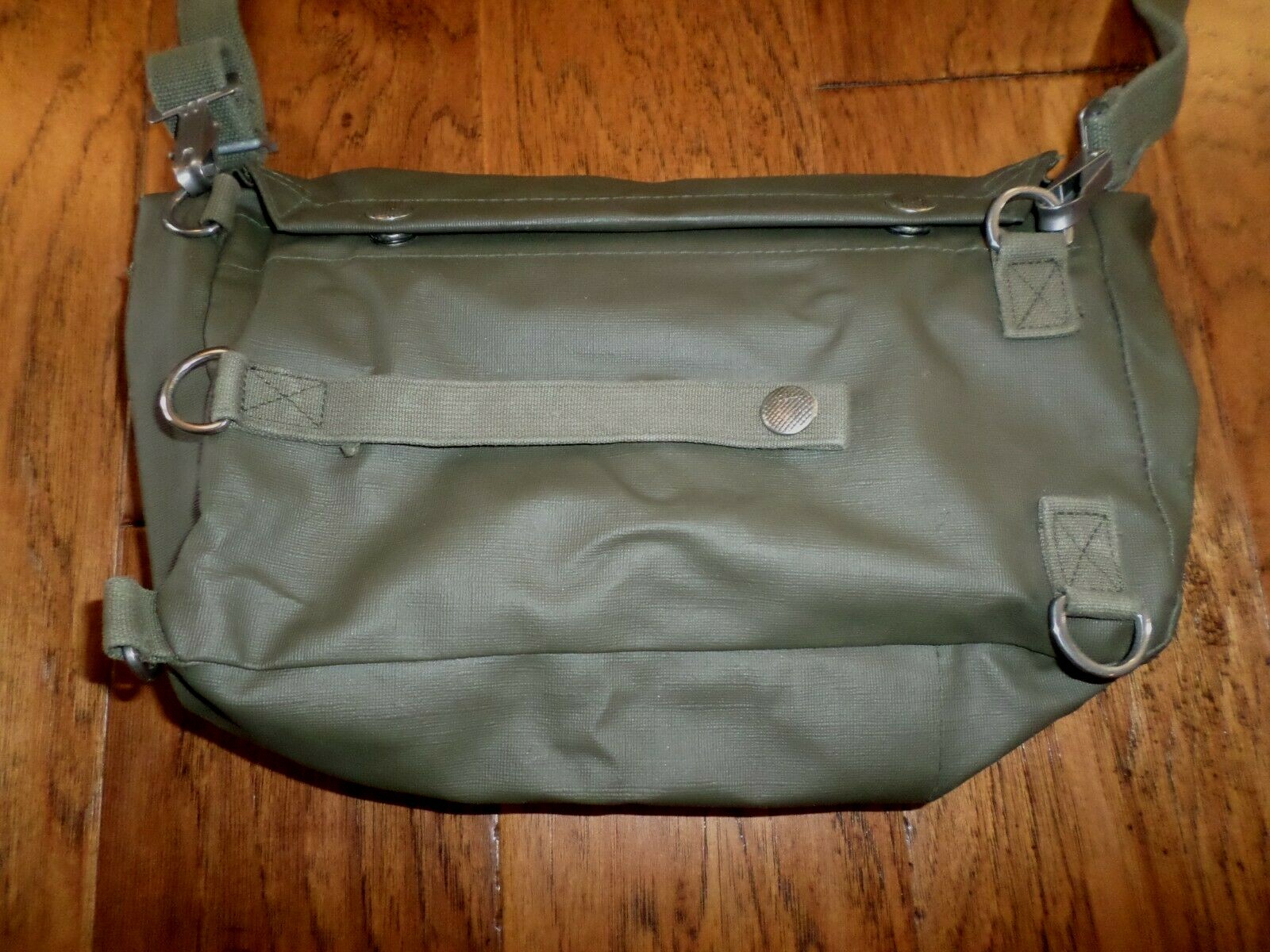 SWISS MILITARY ARMY SHOULDER BAG WITH STRAP WATER RESISTANT RUBBERIZED MATERIAL