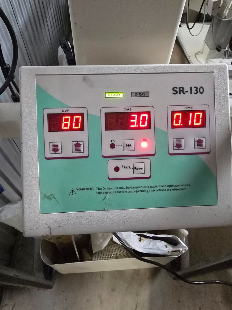 SR-130 source ray machine