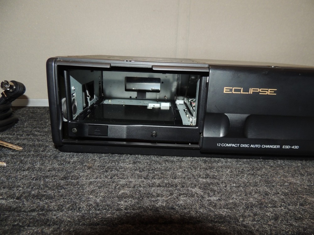 Eclipse 12 CD Disc Changer ESD-430 Remote Controller and Modulator QU-122A