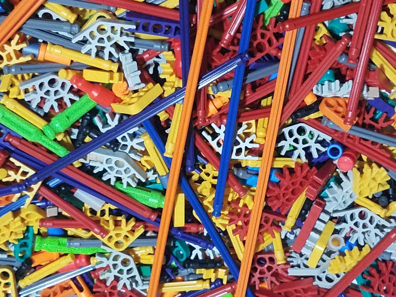300 MICRO KNEX Rods & Connectors Random Mixed Bulk Lot Small Parts Pieces K'NEX