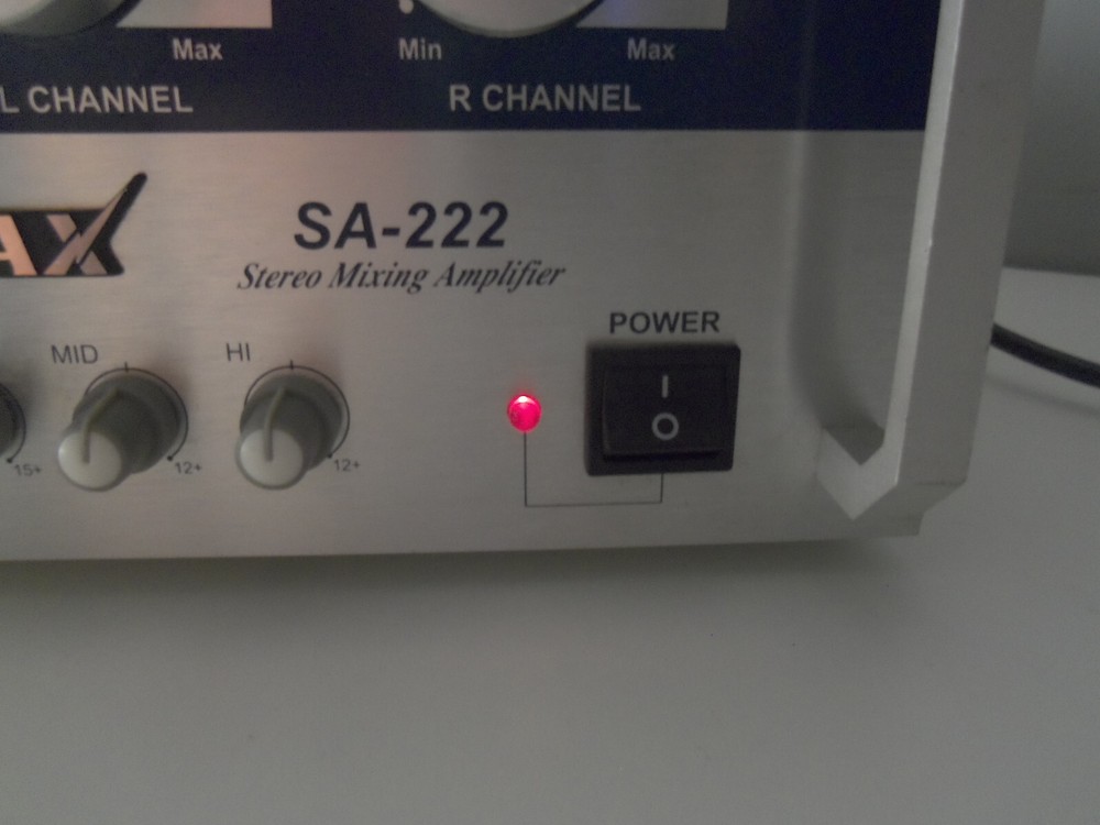 Paramax SA-222 Stereo Mixing Amplifier Rack Mount Enclosure