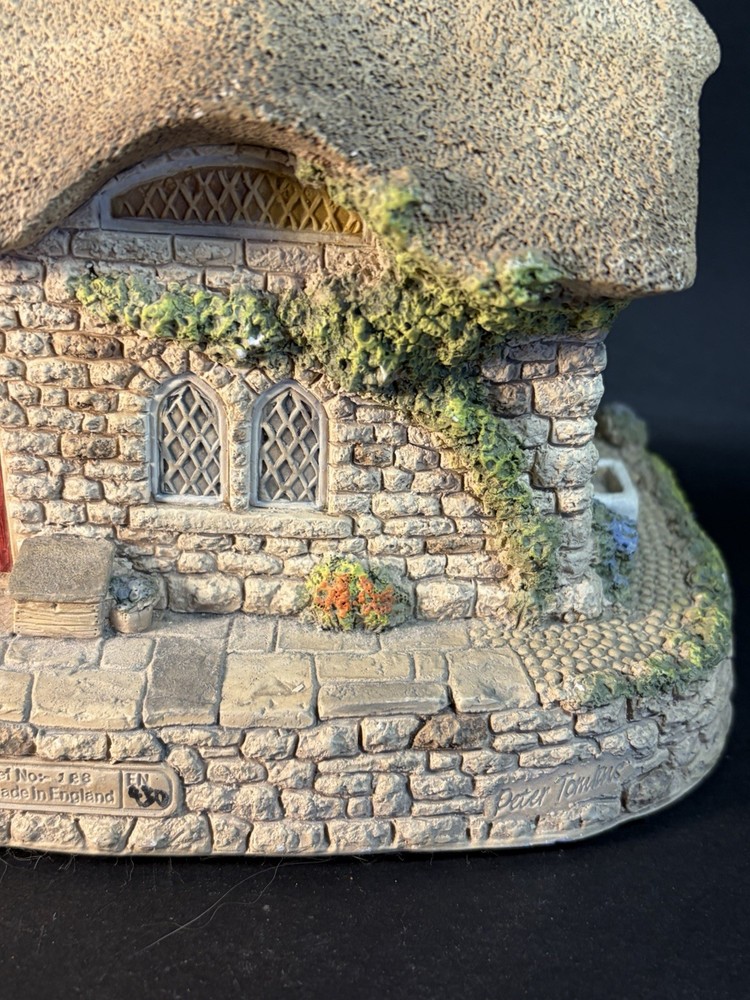 Memory Lane Cottages Quartz Clock Chapel Lodge Peter Tomlins- Needs Battery