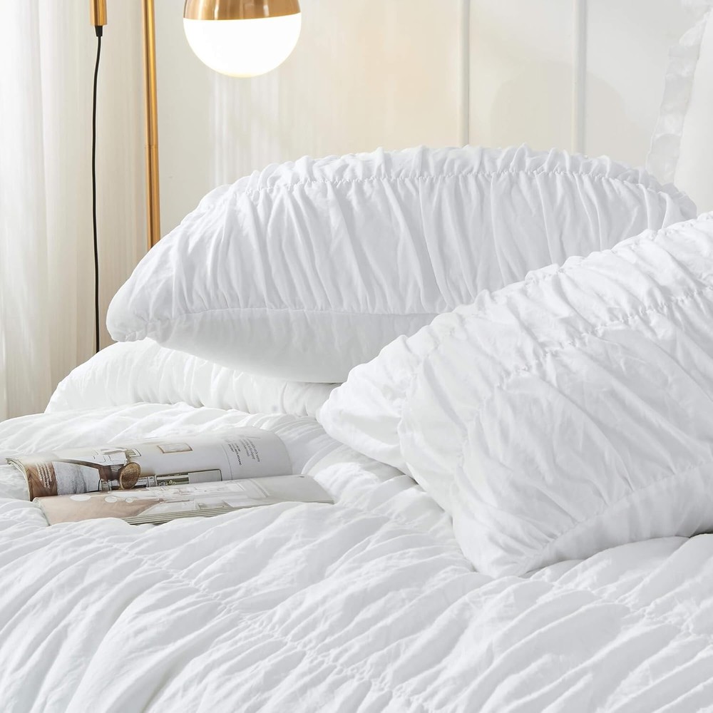 Queen-Size Down Comforter Set - White Bedding - Pleated Down Comforter