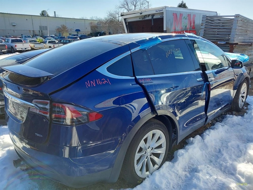 TESLA X 2017 Camera/Projector 3412805