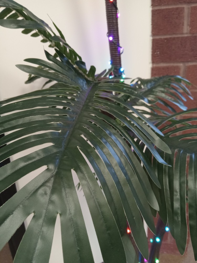 Smart LED Palm Tree - HELLO FAIRY Compatible