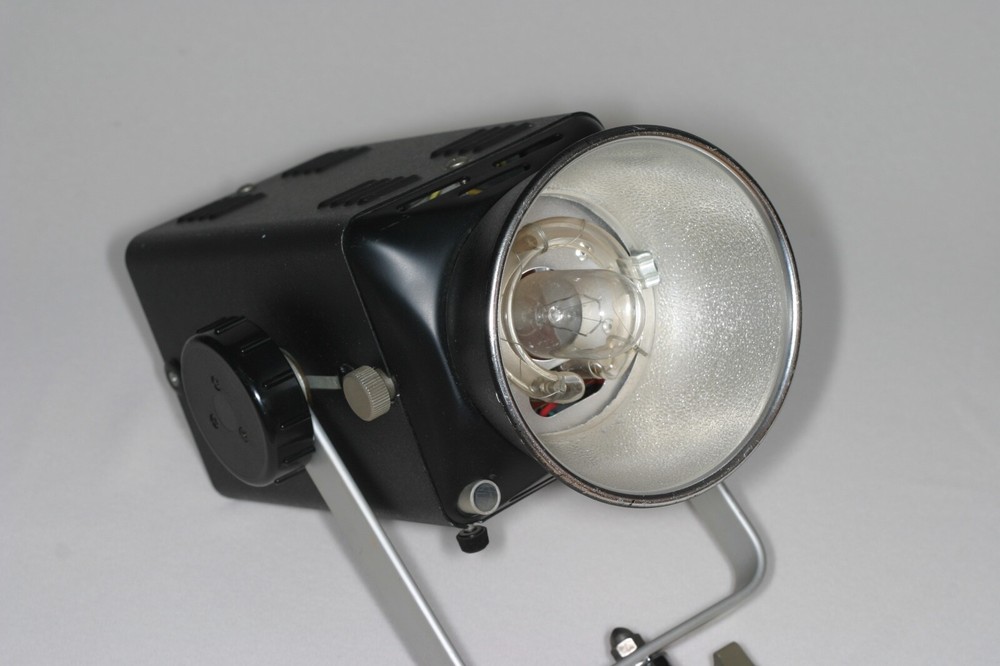 PROLITE STUDIO STROBES 250 & 500 WATTS