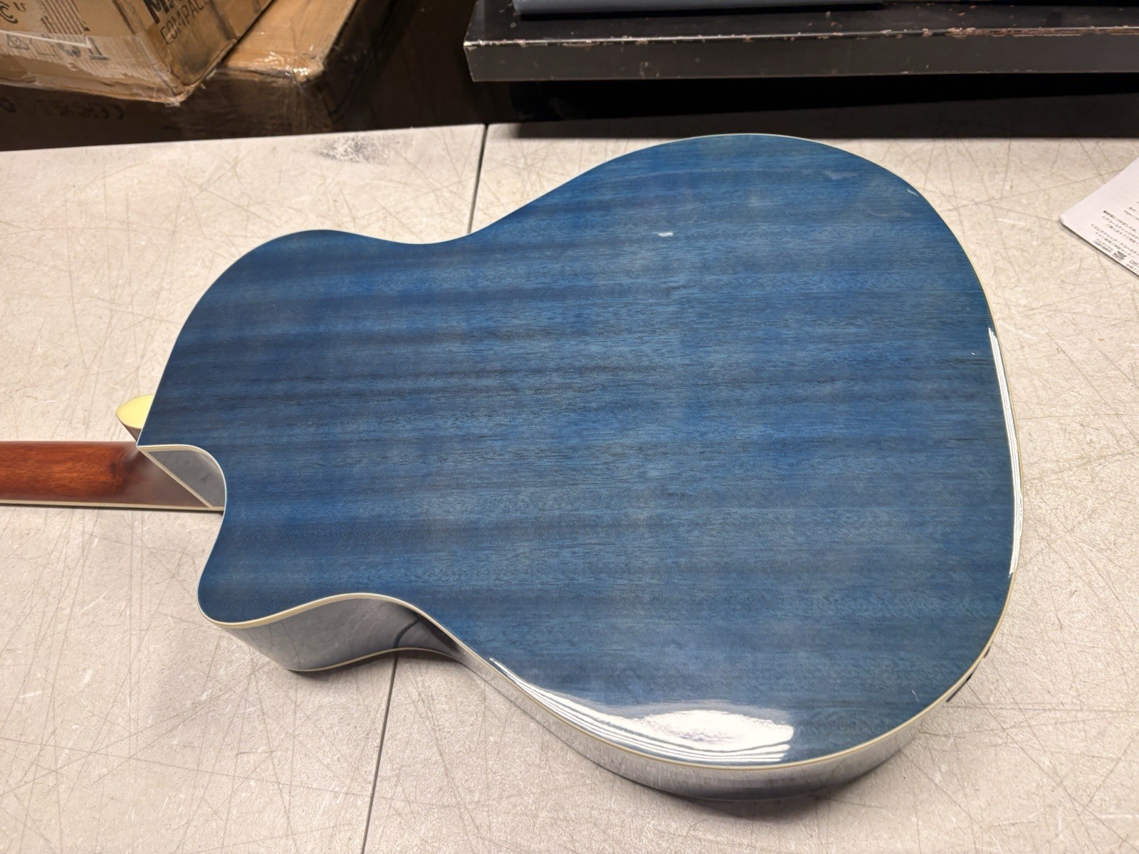 Cort Grand Audoritium Quilted Top Acoustic Electric Guitar Long Finish Cracks