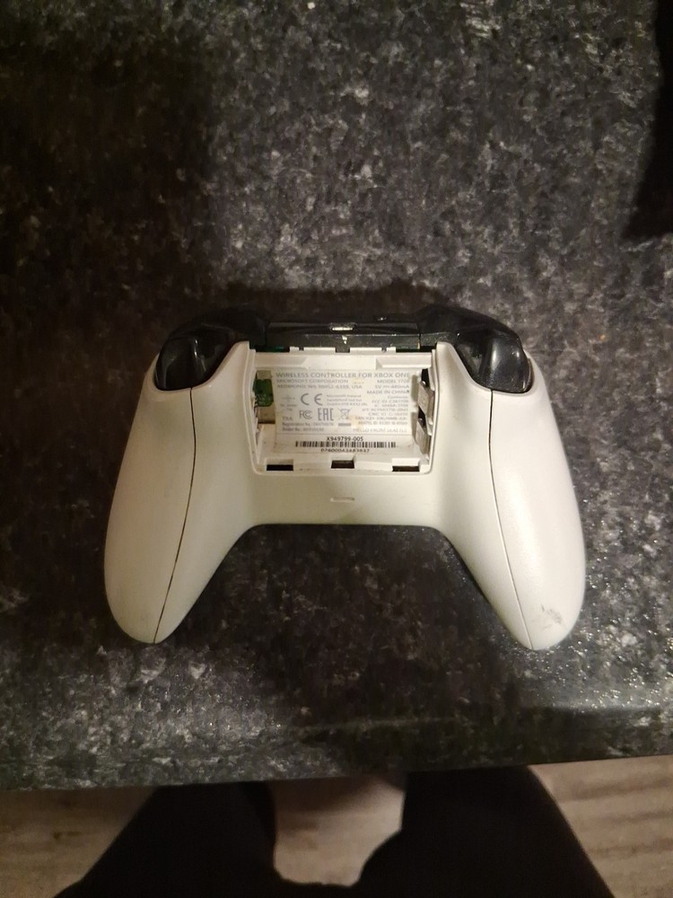 Xbox One S Controller Wireless No Battery Cover