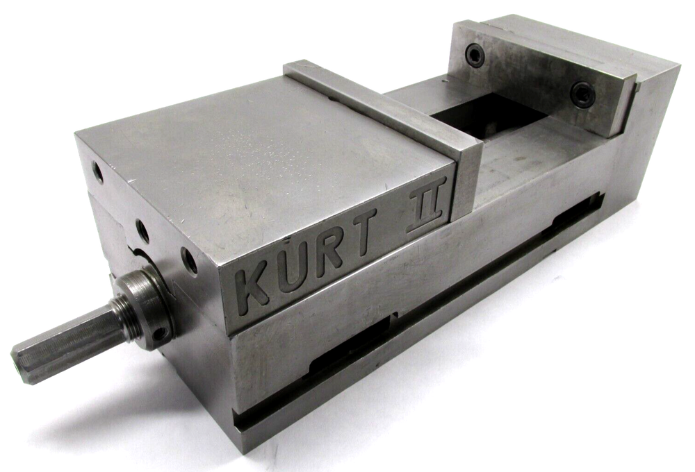 KURT 6" PULL-TYPE II CNC MACHINE VISE w/ JAWS & HANDLE - #PT600