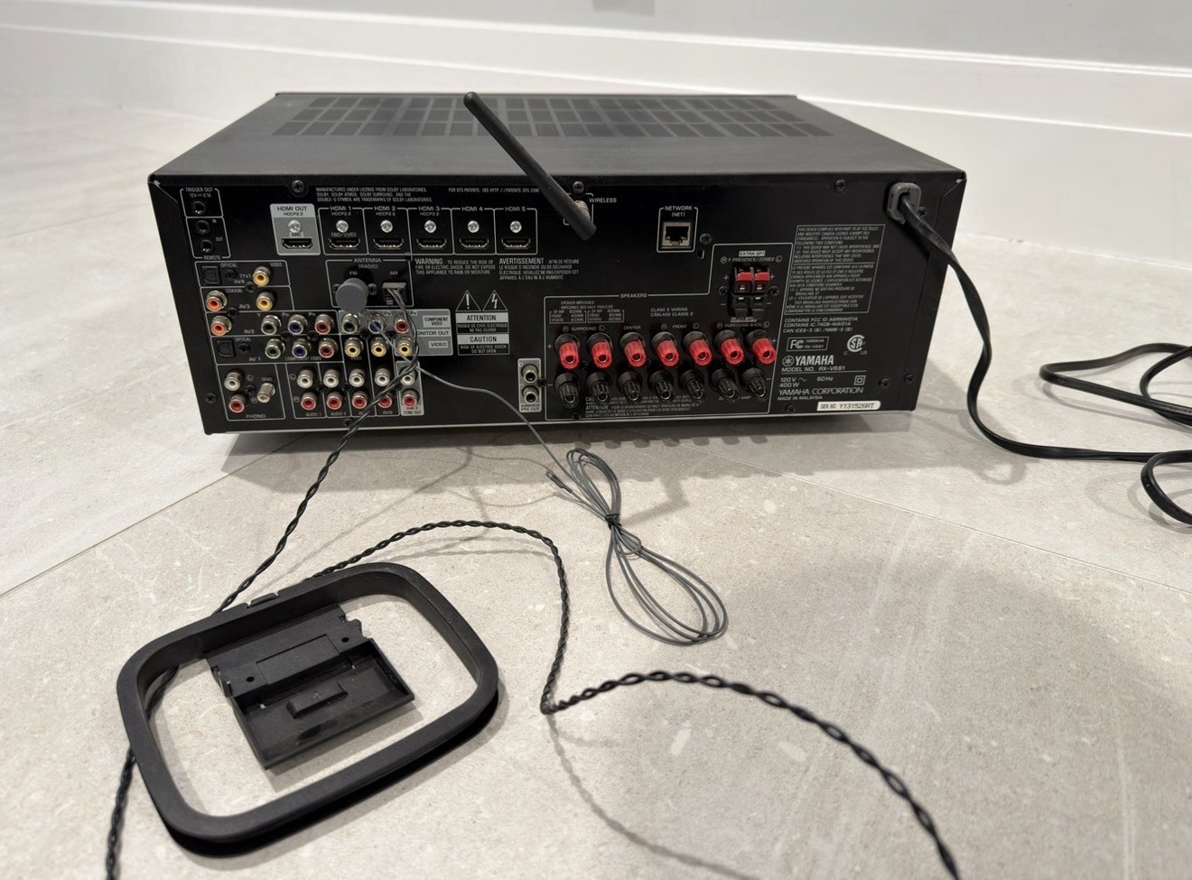 Yamaha RX-V681 AV Receiver 7.2-CHANNEL 4K Ultra HD Bluetooth Dolby Atmos DTS:X