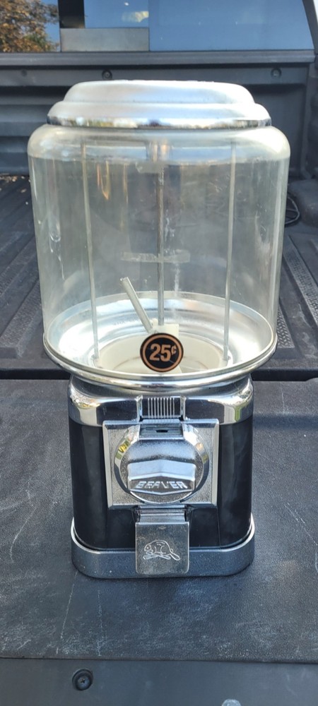 beaver gumball machine