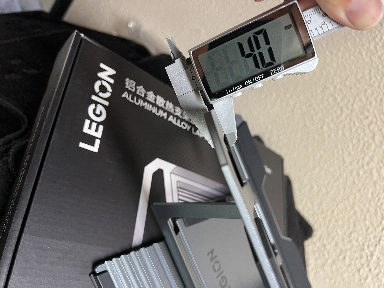 Legion/Lenovo Gaming Laptop Cooling Stand, Z4 Slim, Aluminum Alloy, Genuine 2024