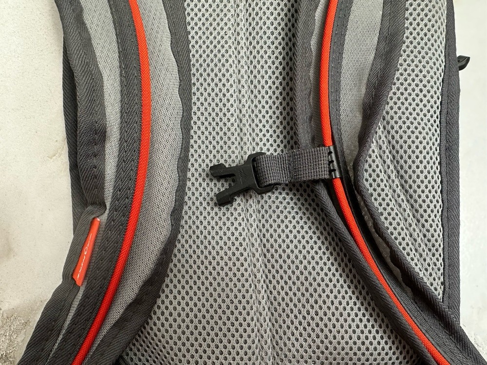 High Sierra HydraHike Hydration Backpack for Hiking, Gray/Red Used No Bladder