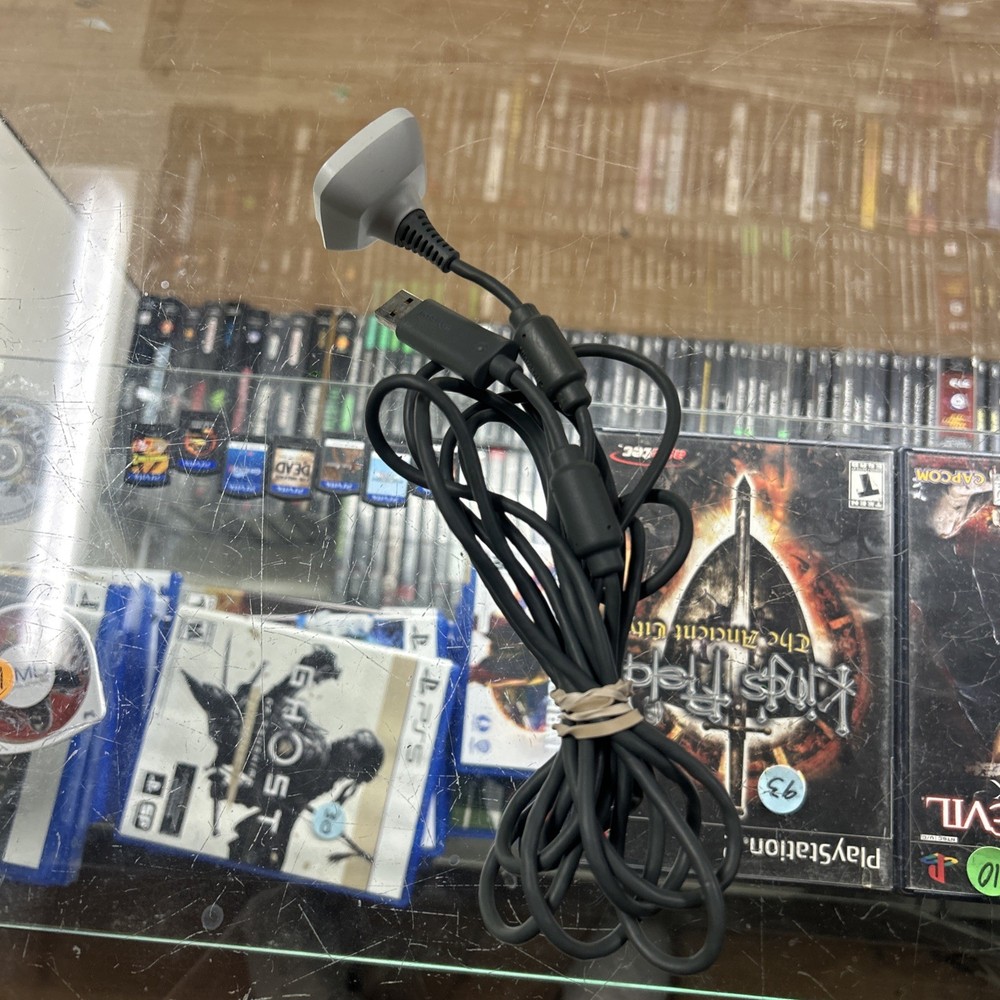 Microsoft Xbox 360 Play & Charge Kit White