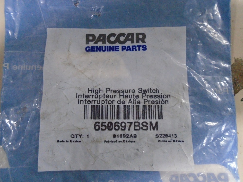 Paccar Genuine HVAC High Pressure Switch 650697BSM