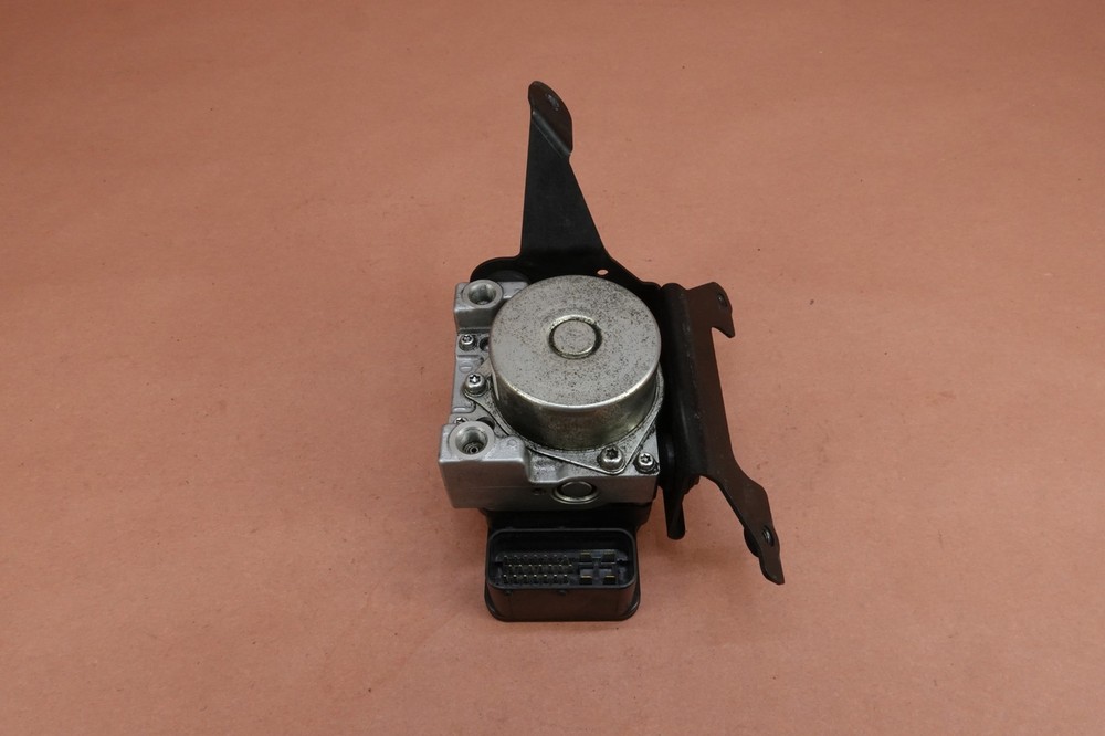 2016-2017 Victory MAGNUM ABS Brake Pump Modulator Module