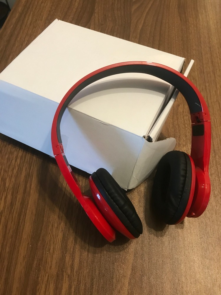 VRpro360 with Bluetooth remote and headphones