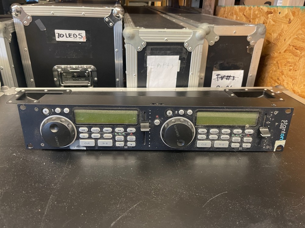 Stanton Dual CD Player Rack Mount -  C.502 Digital Controller: Panel Only