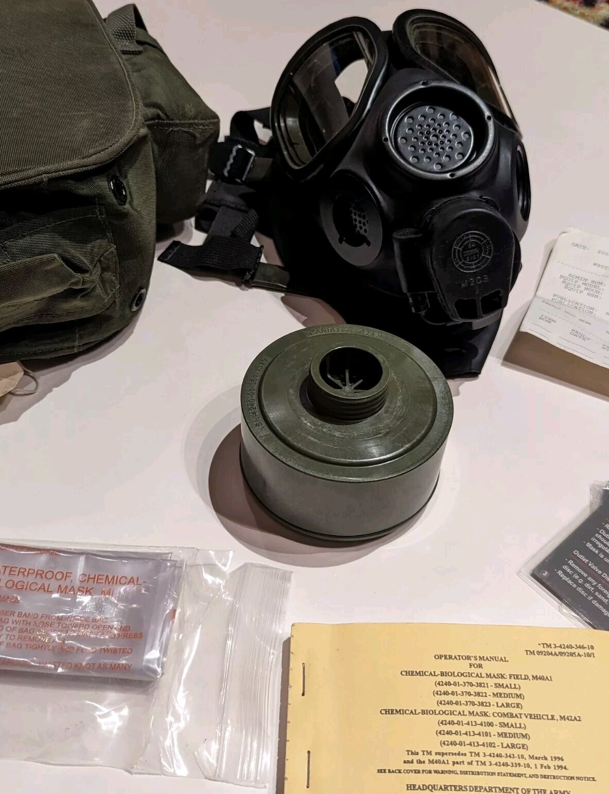 US Military Combat-Bio. Mask Field M40A1/Canister C2A1 Free Shipping!!!