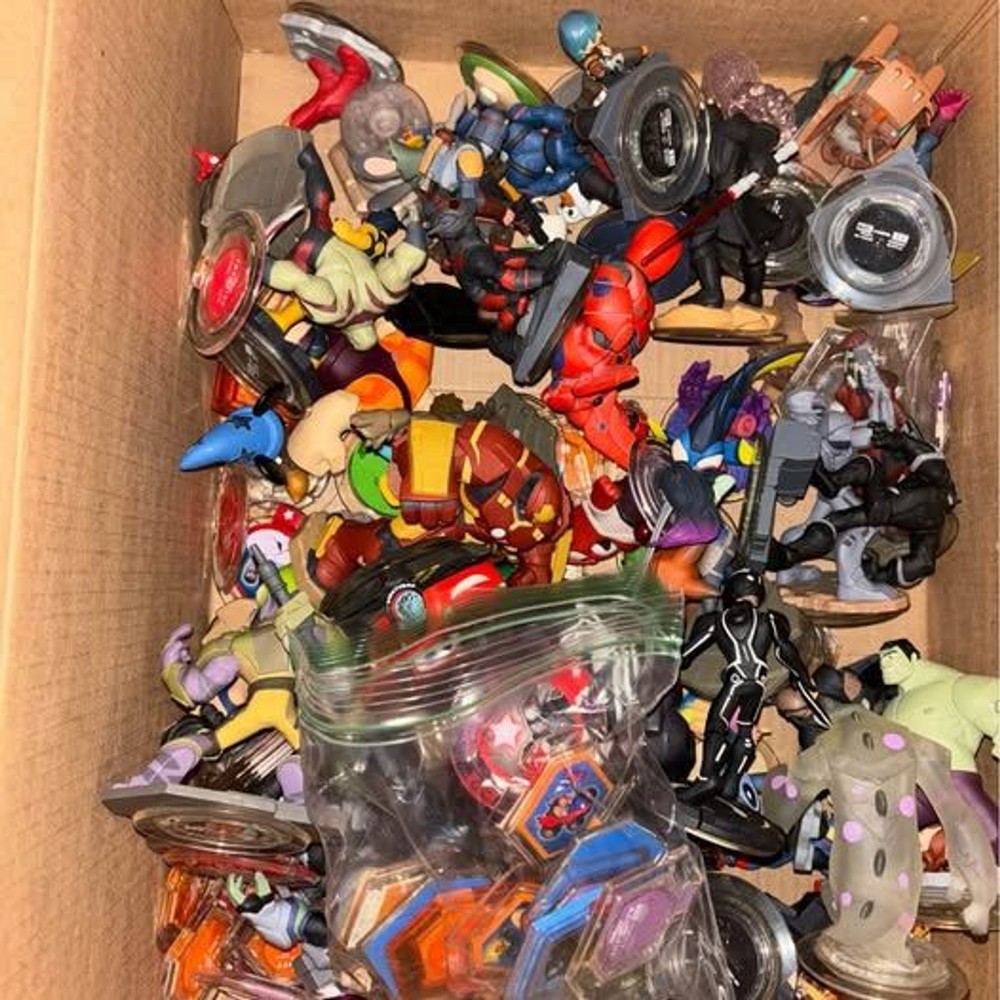 infinity game & figures + worlds