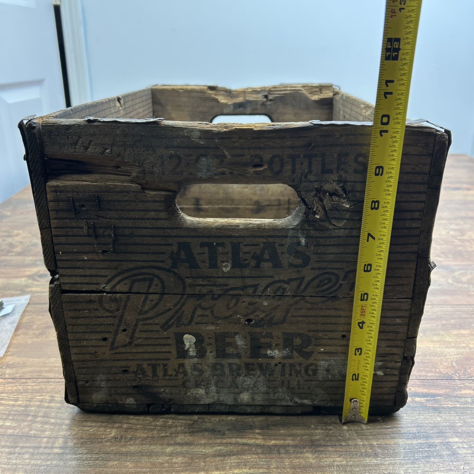 Atlas Prager Beer Crate Case Wood Chicago BW96 Wooden Advertising No Lid