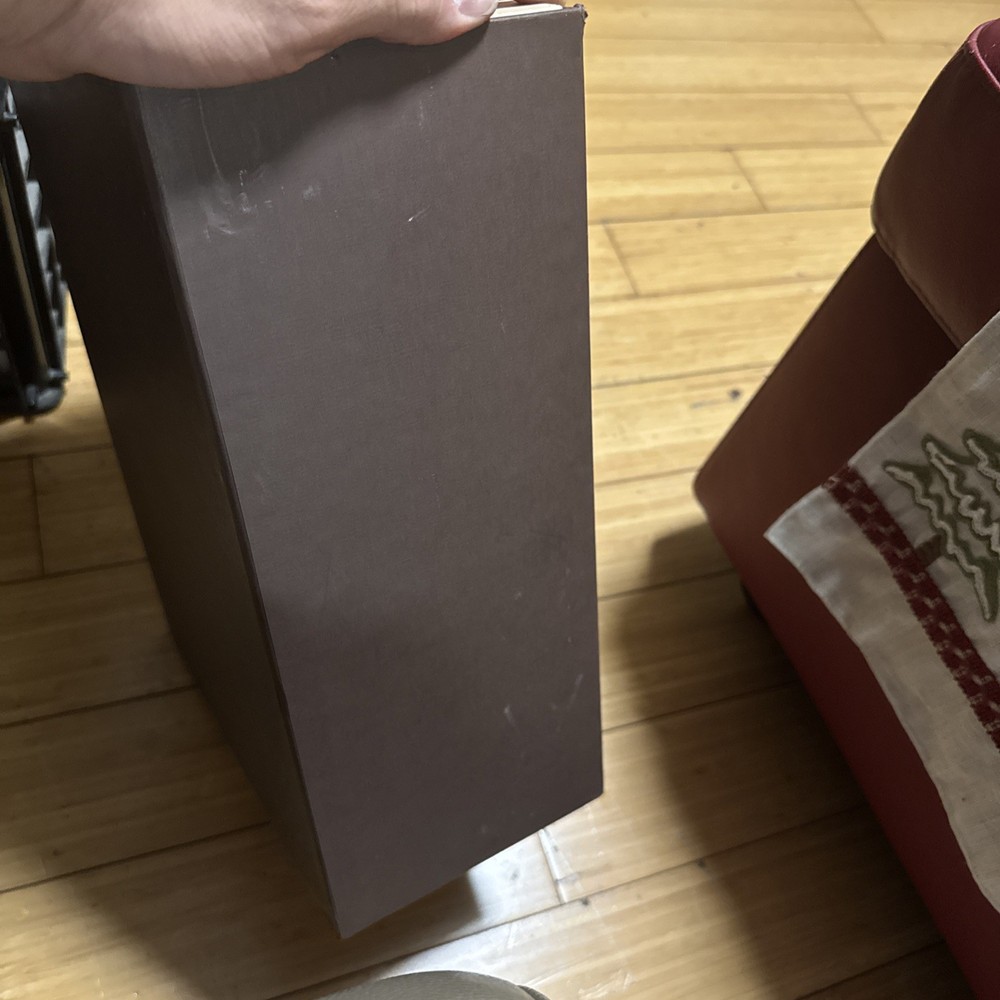 Louis Vuitton Shoes Box Empty With Dust Covers