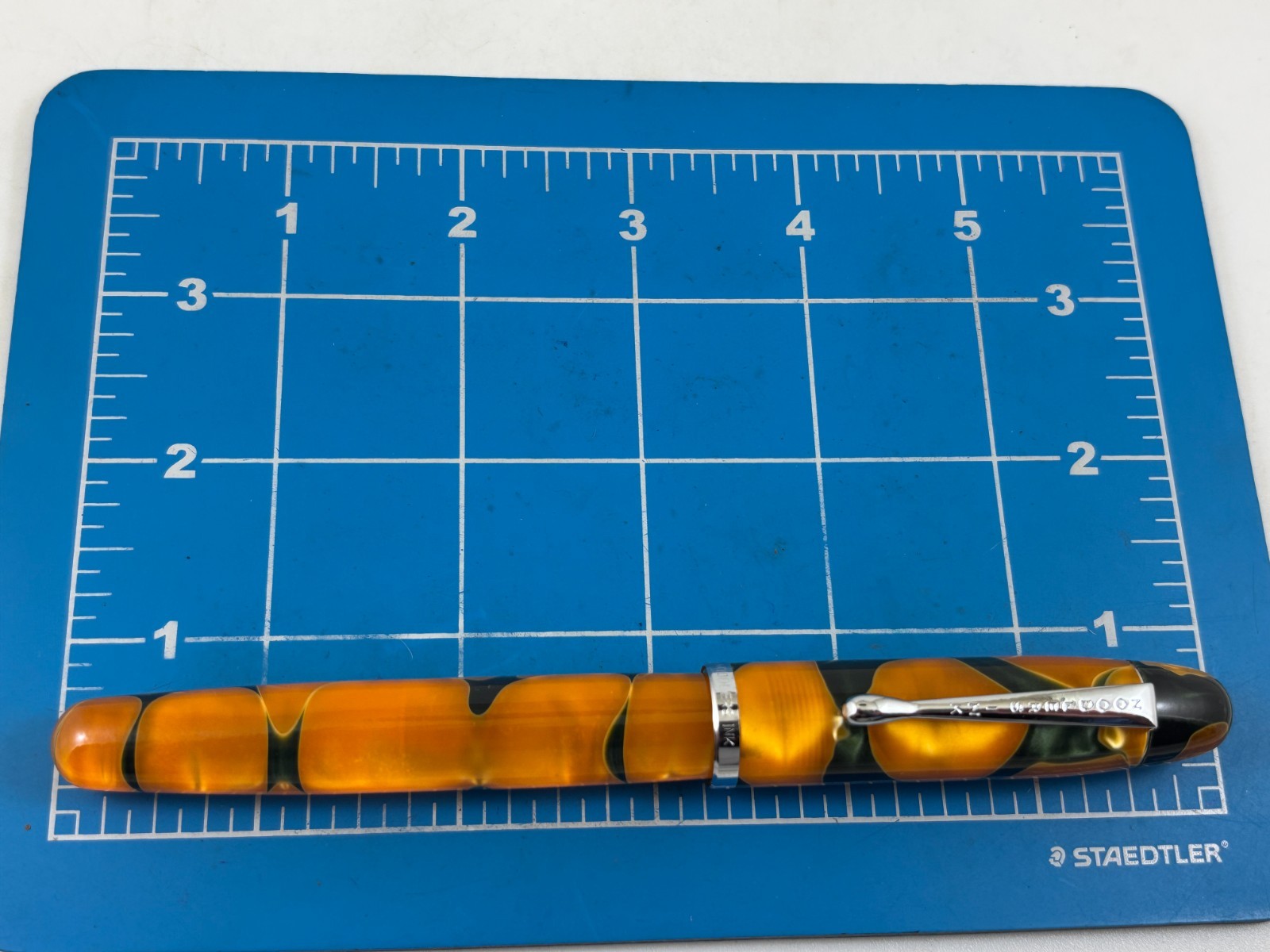 Judd's Very Nice Noodler's Marble Acrylic Piston Fill Fountain Pen w/Medium Nib