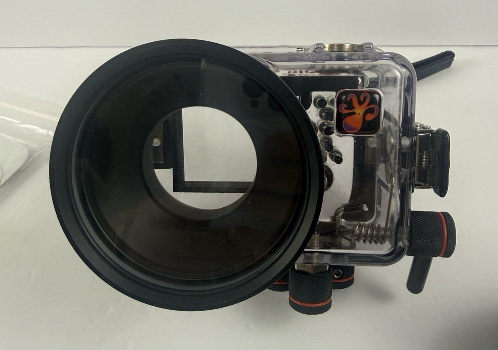 IKELITE DIGITAL WATERPROOF UNDERWATER CAMERA CASE