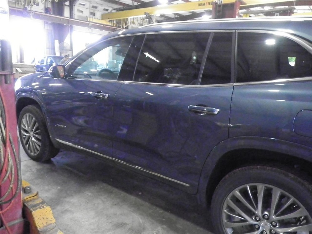 2025 Enclave Avenir Lower Air Shutter