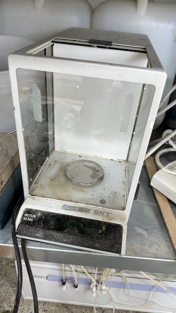 Mettler AE200 Analytical Balance
