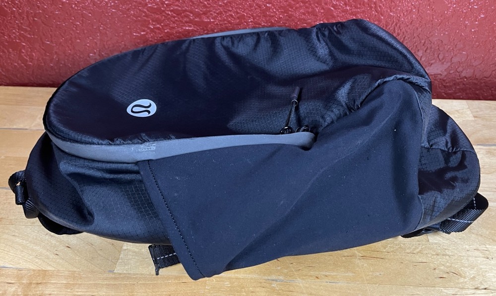 Lululemon Fast & Free Black Backpack 13L Hydration 16”x9.5”x3.5”
