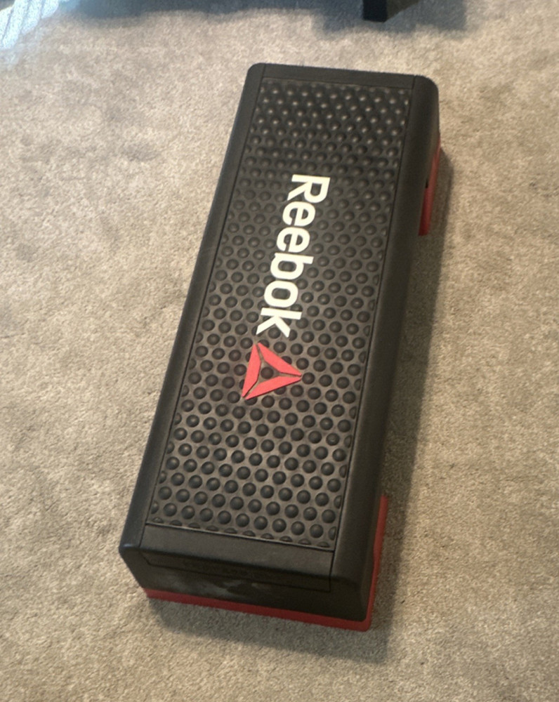 Reebok Step Platform Black Red Non-Slip Surface Plastic Aerobics Gym Training