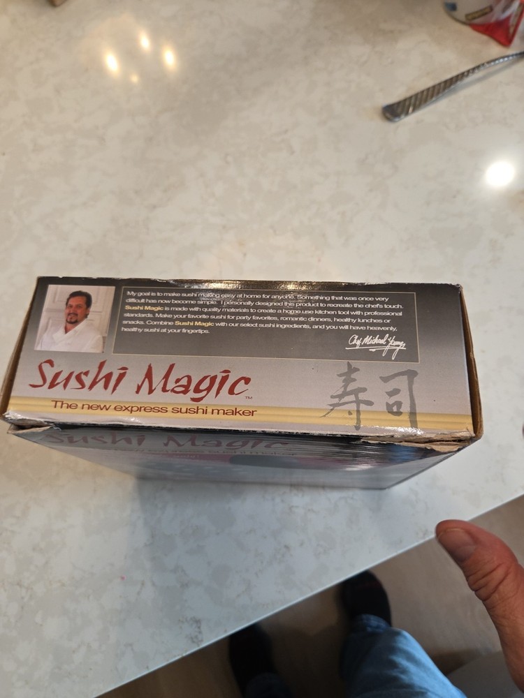 SUSHI MAGIC Hand Easy Auto Rolling Machine AS SEEN ON TV Express Kitchen Kit