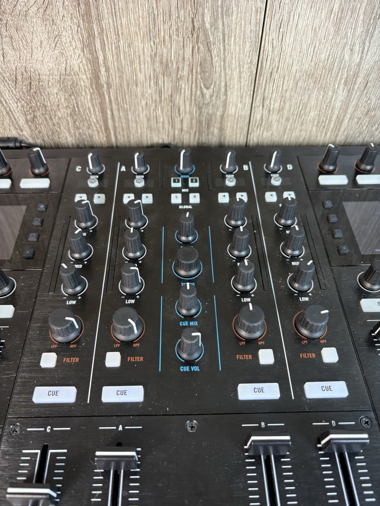 Native Instruments Traktor Kontrol S8 4-channel DJ Controller W/ USB Cable!