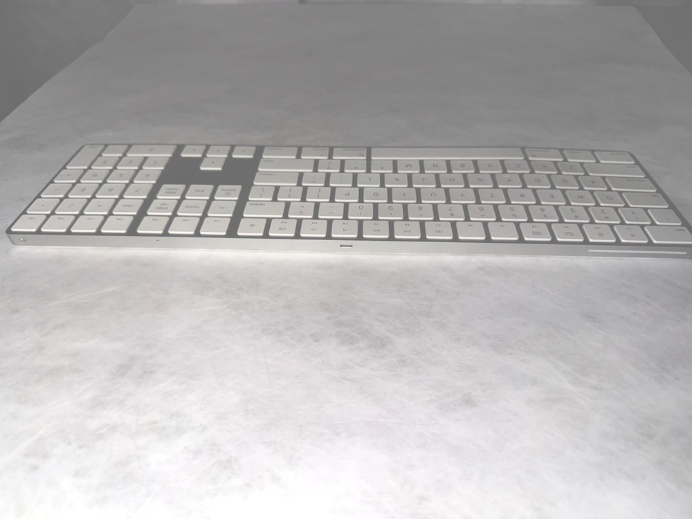 Apple Magic Keyboard with Numeric Keypad Silver - Amazing Condition