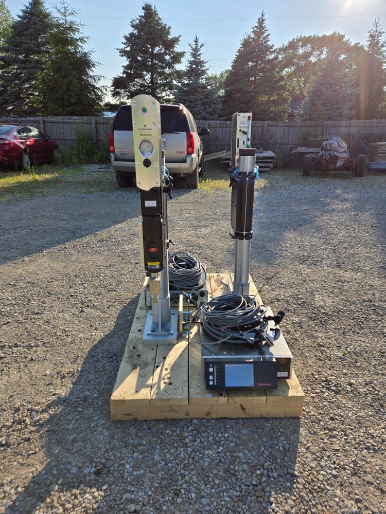 Emerson / Branson Ultrasonic Welding System Controller Model 2000xdt