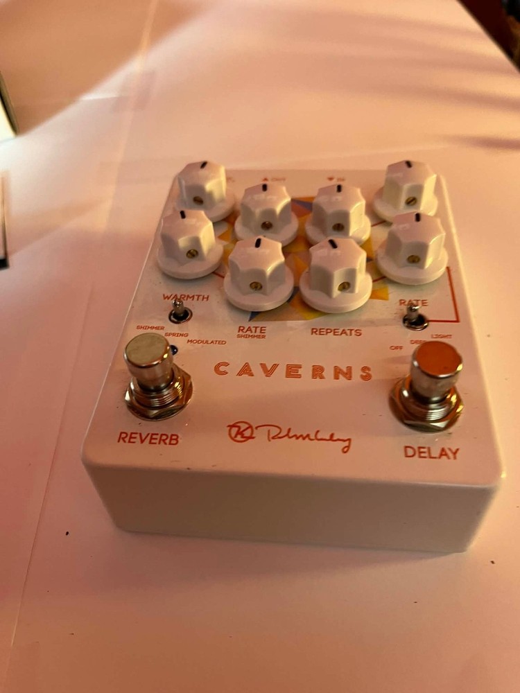 Keeley Caverns V2 Delay/Reverb Effects Pedal