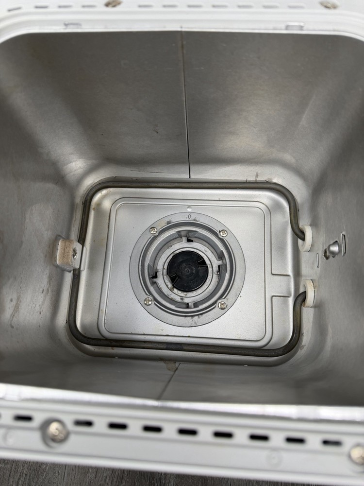 Panasonic SD-YD205 Automatic Bread Maker Machine TESTED / WORKS