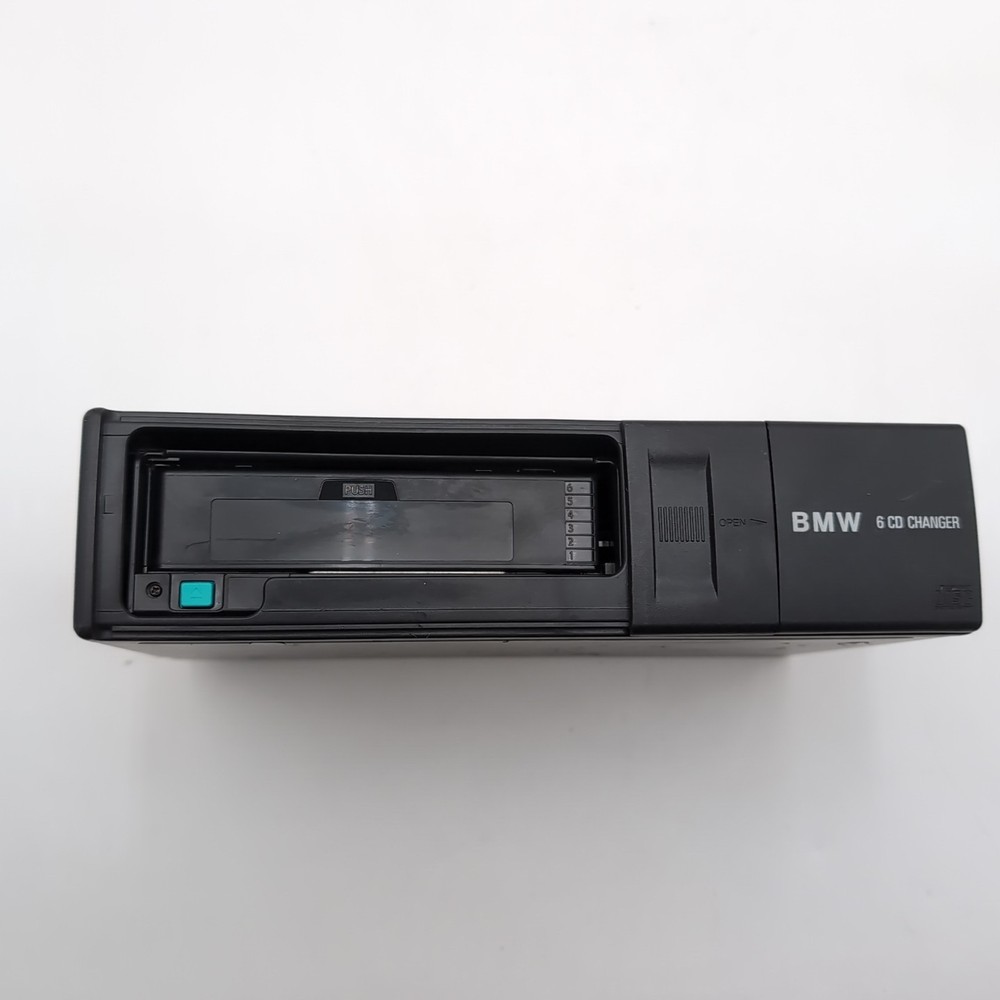 1995 - 2003 BMW 540i E39 6 Disc Insert CD Changer Player Unit 1469404